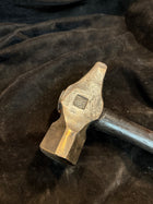 Diagonal face hammer