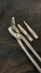 Tool eye punch set H13 and tongs