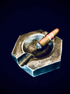 Seegar paper weight