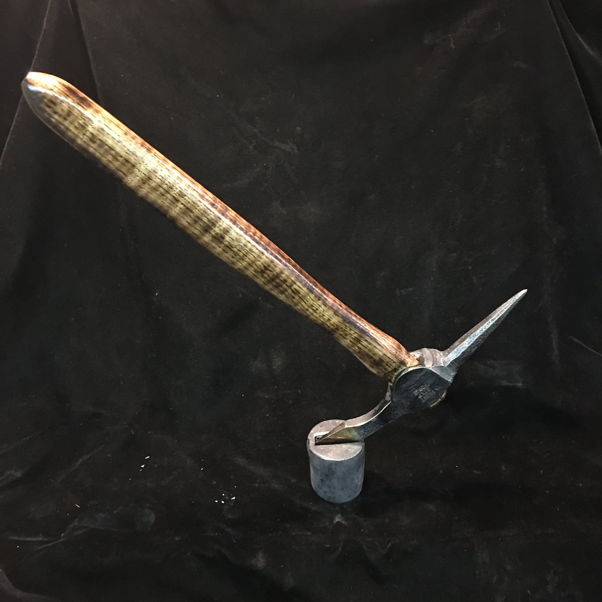 Chipping hammer