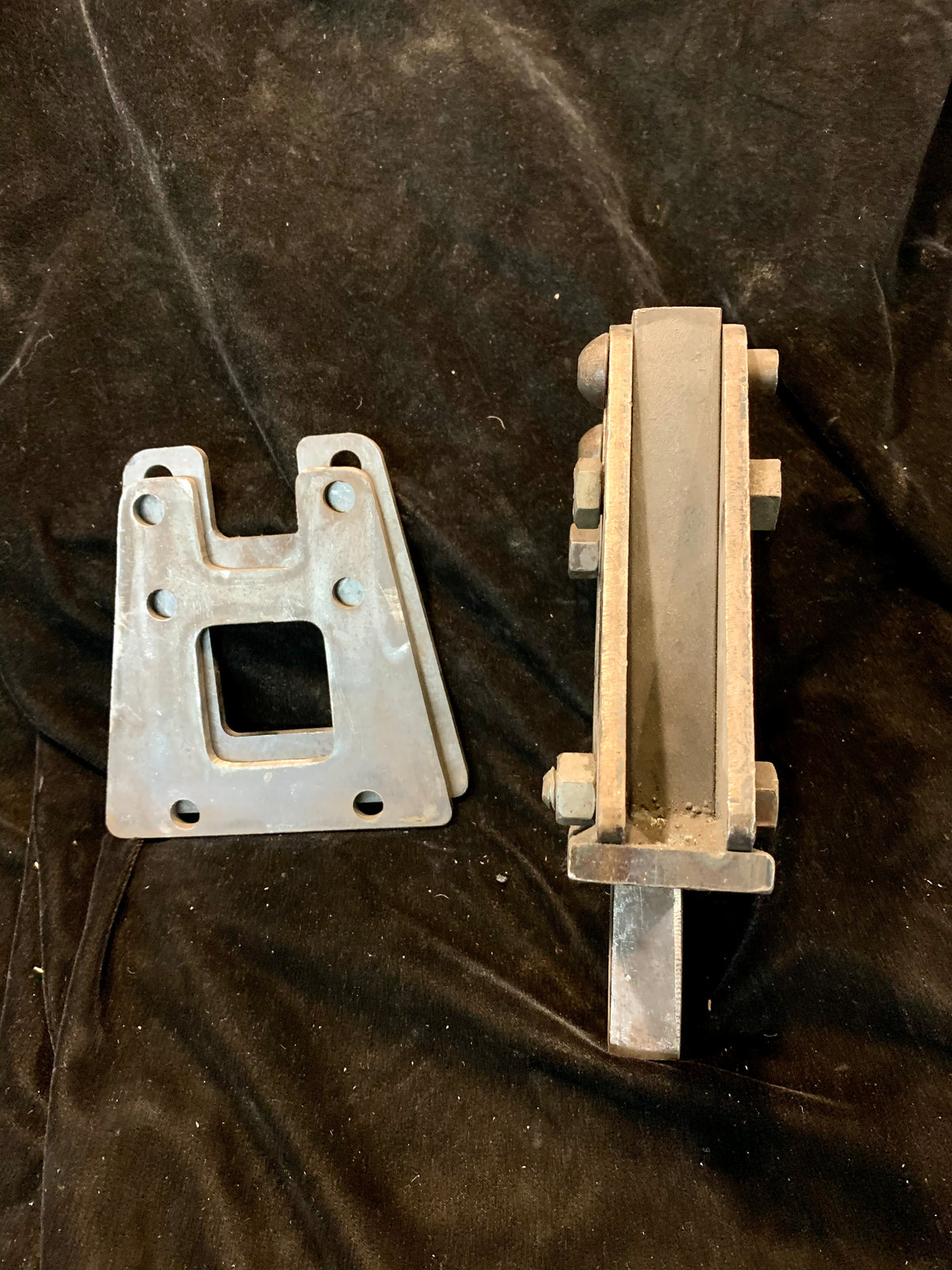 Guillotine fullering guides