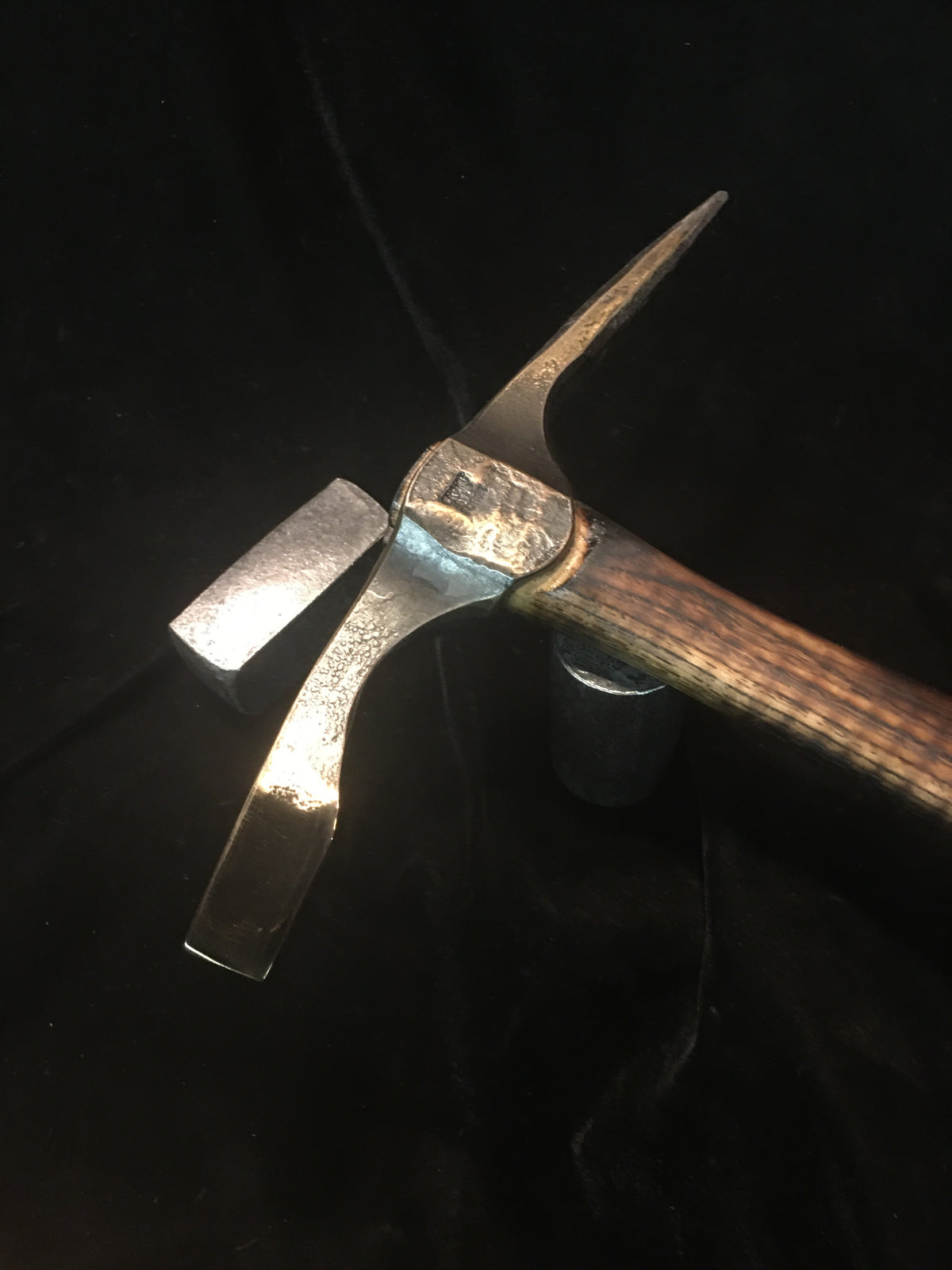 Chipping hammer