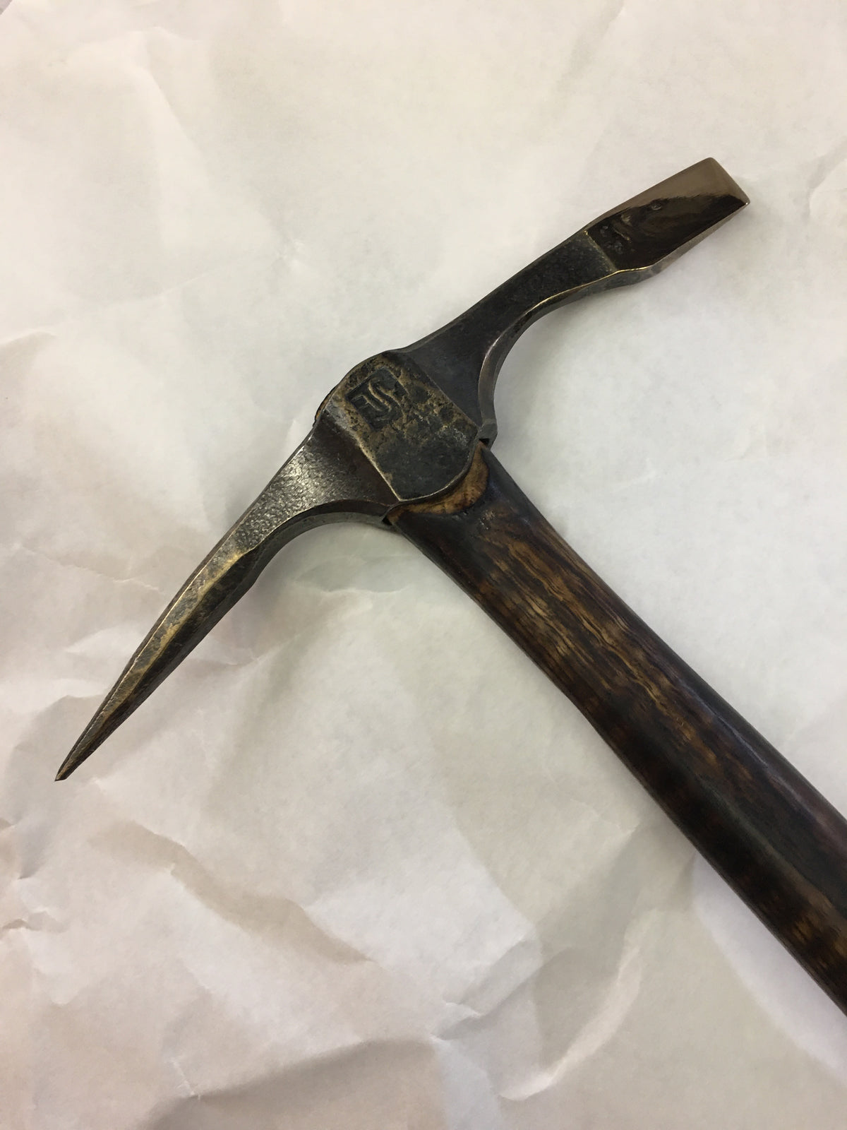 Chipping hammer
