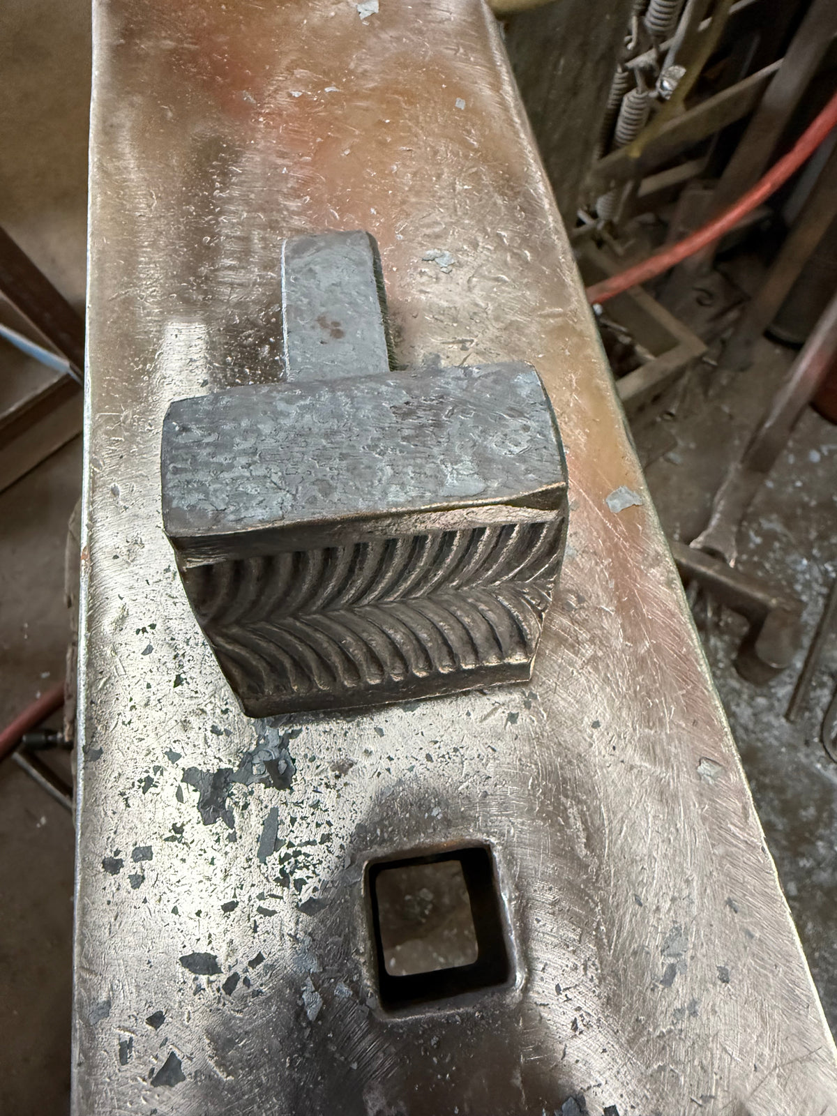 Leaf veining Swage