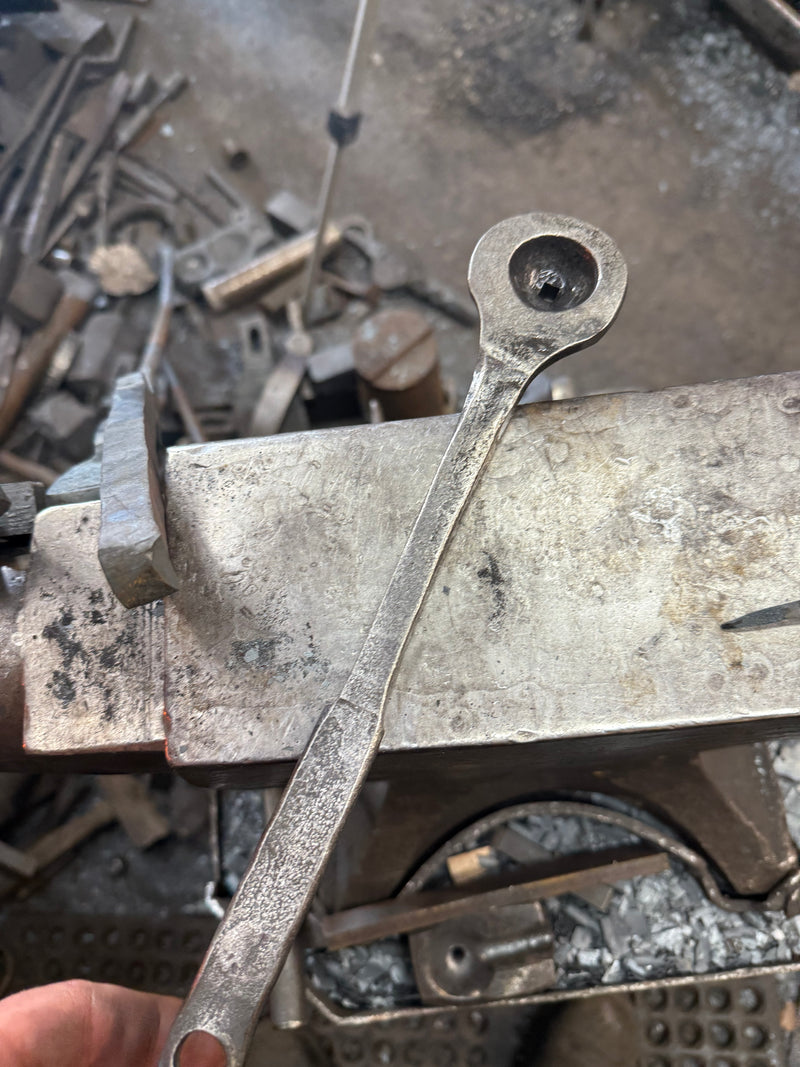 Nail header