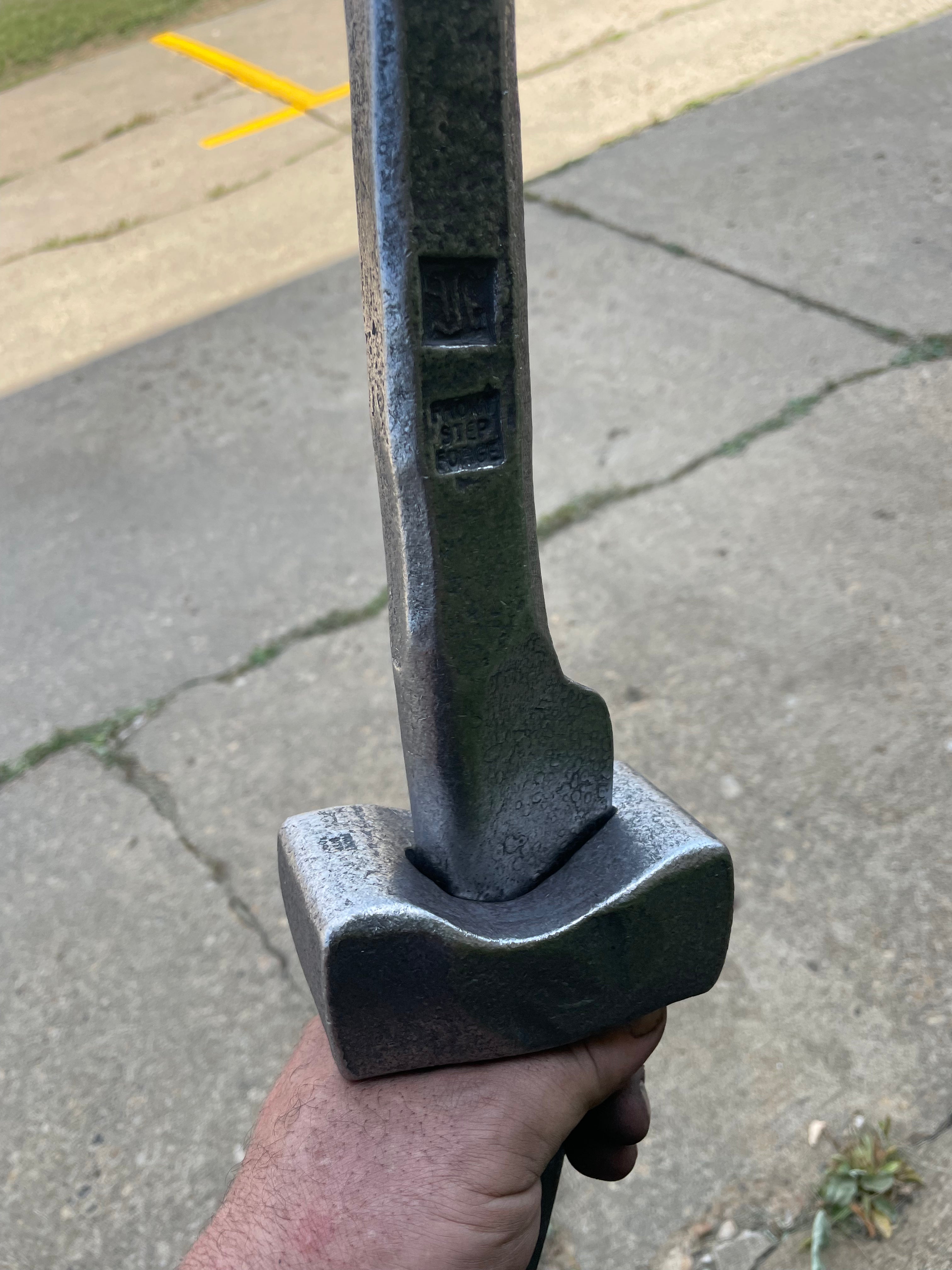 Axe bolster and drift