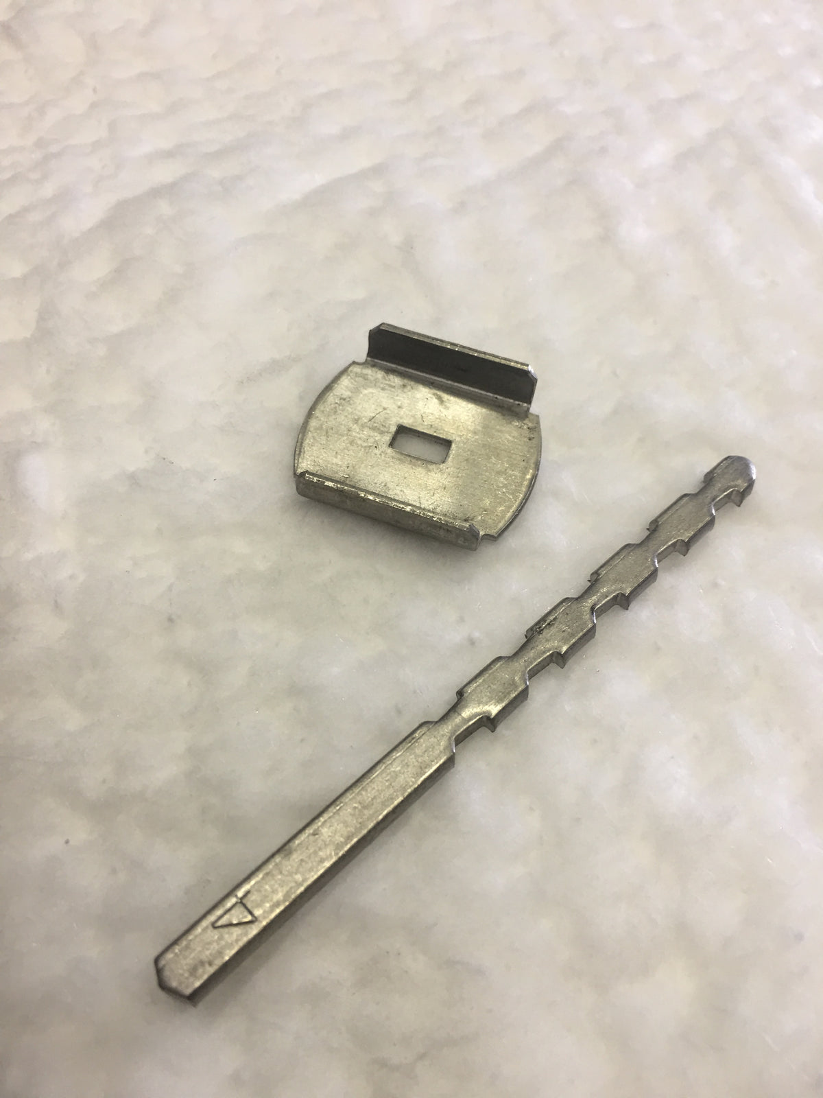 Refractory  Insulation retaining clip: high temp inconel