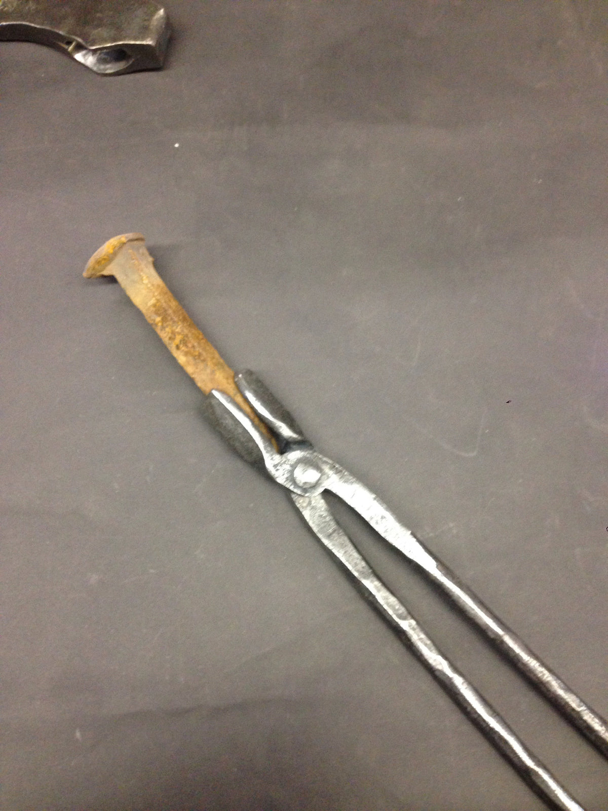 Rail spike tongs - Heritage grade