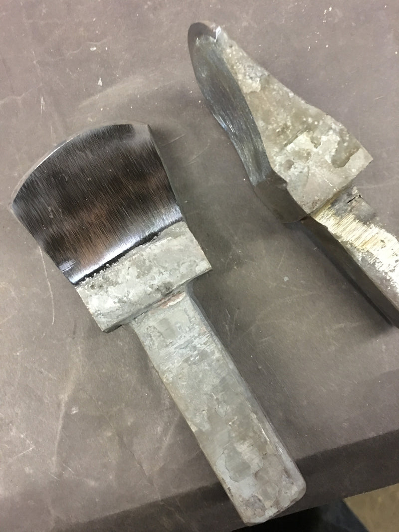 Blacksmiths hardy cut off tool