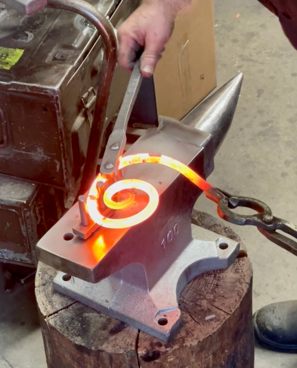 Bending Scrolling wrenches forks – Front Step Forge