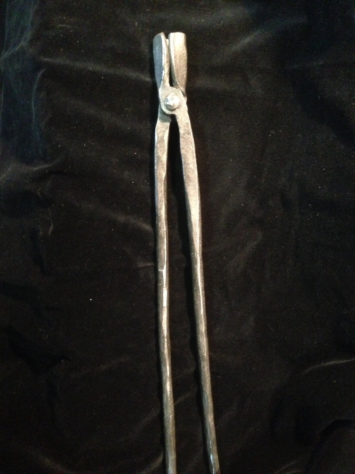 V Bit Tongs - Heritage grade